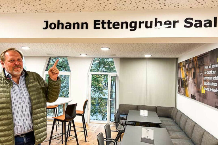ettengruber-saal-herr-lueck
